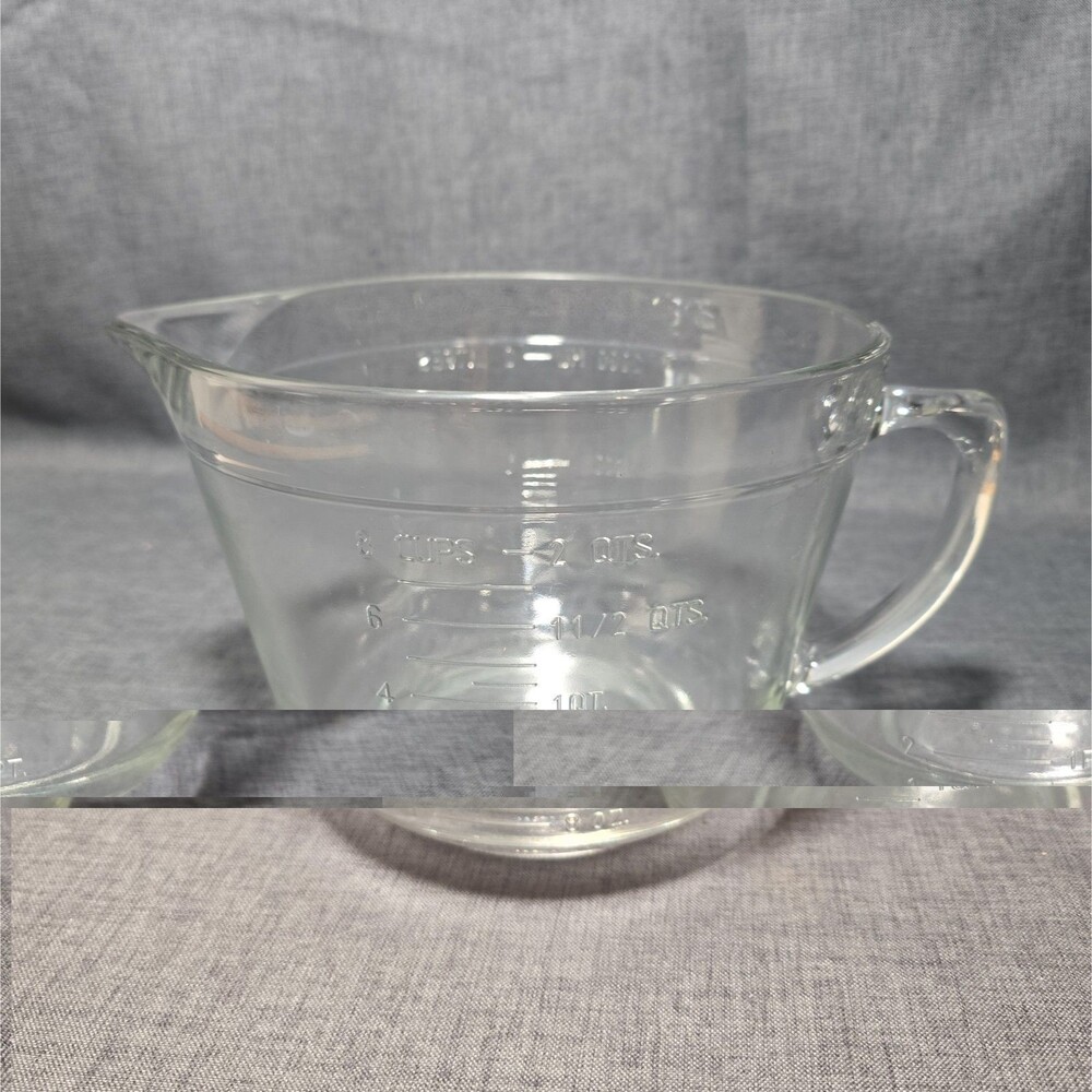 VTG FireKing Anchor Hocking 2-Qt/8-Cup Embossed Glass Measuring Cup Mixing Bowl